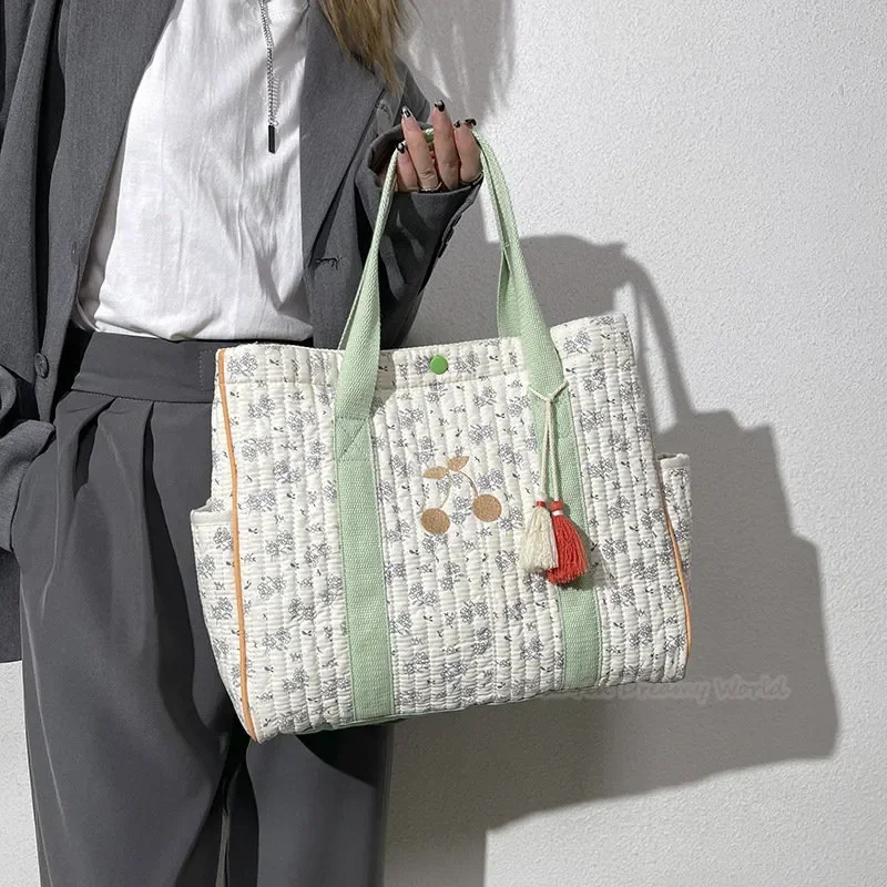 Bolso pañales mamá floral grande - imagen 4