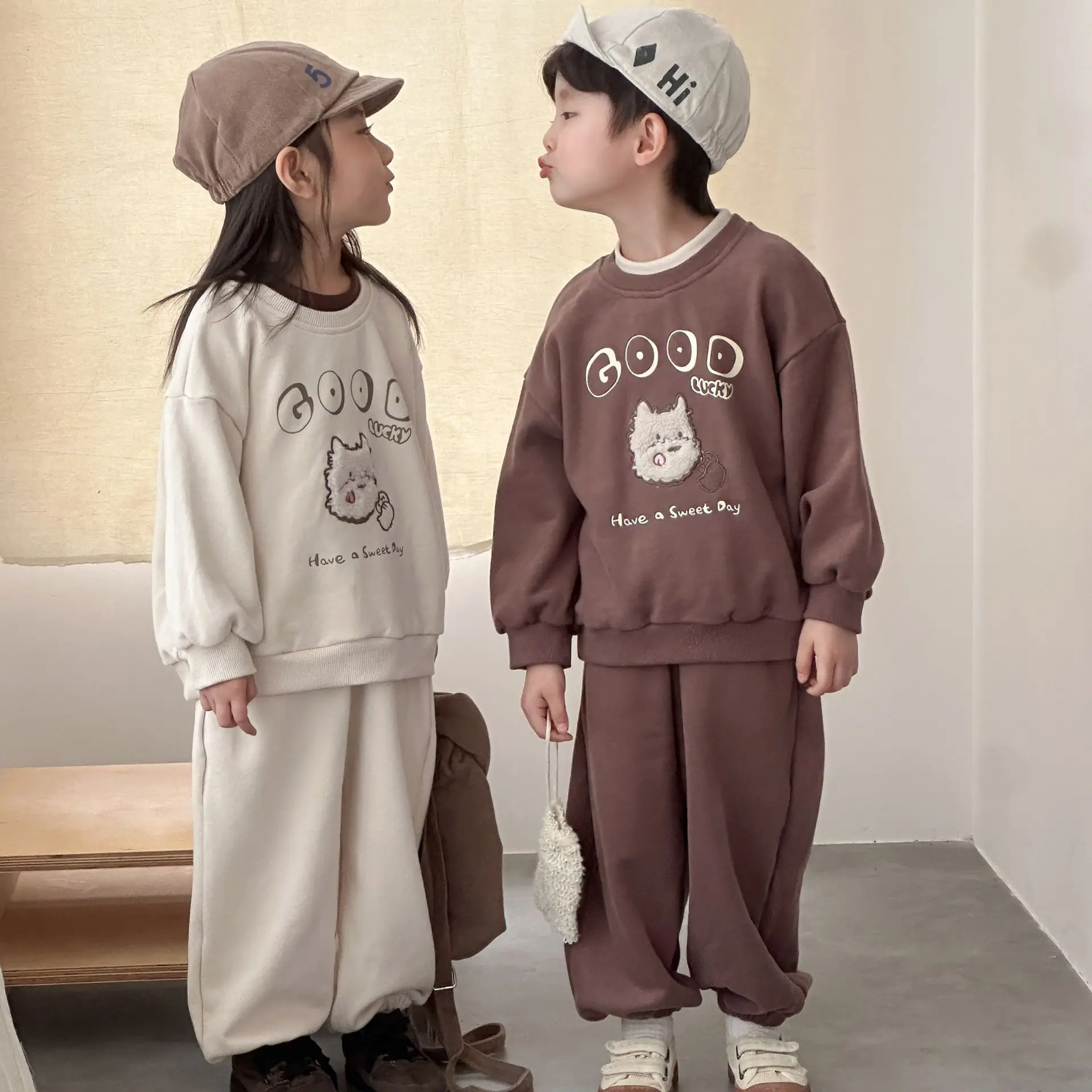 Conjunto otoño infantil: sudadera, jersey y pantalón de manga larga - imagen 2