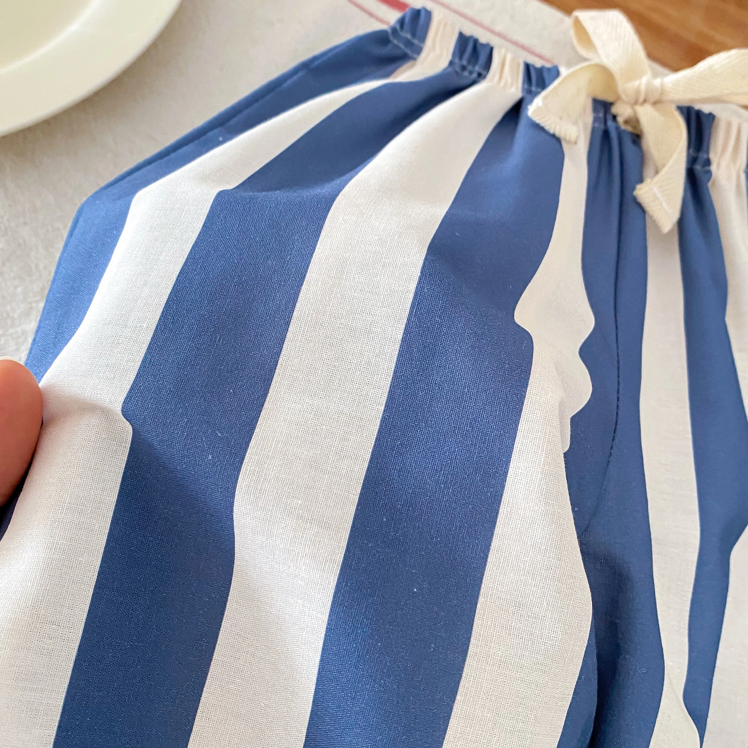 Pantalón infantil a rayas con estilo coreano