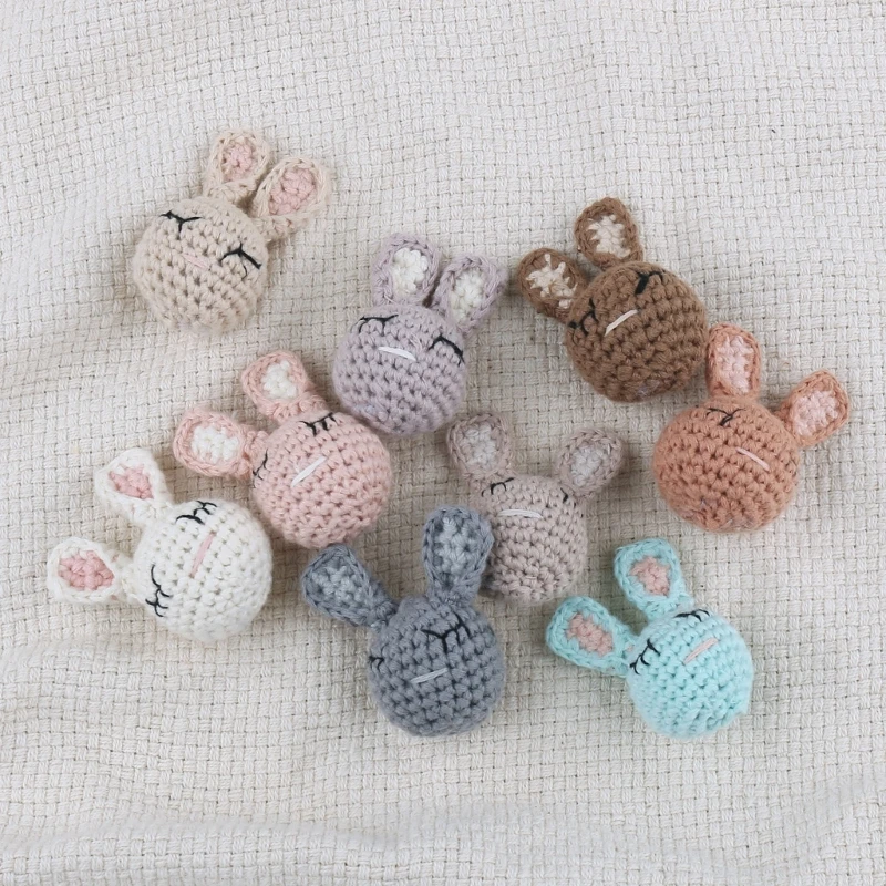 Portachupetes de ganchillo artesanal con cuentas para bebé – Accesorio suave y original - imagen 3