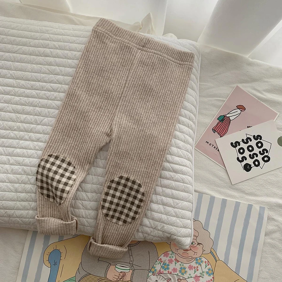 Leggings a cuadros para niñas – Tejido cálido para jugar - imagen 4