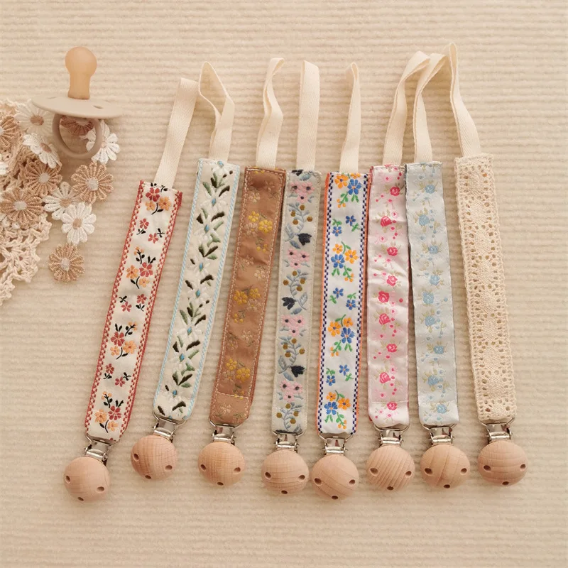 Clip para chupete de madera retro bordado floral para bebé