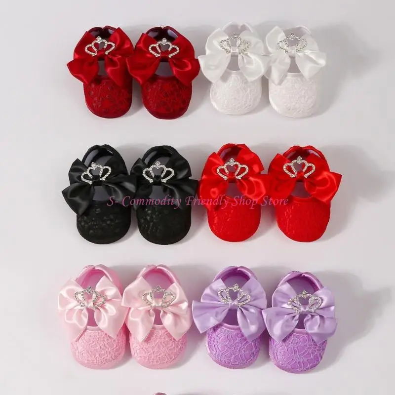 Zapatos princesa con detalles de encaje y diadema