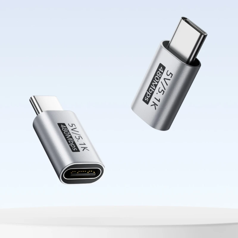 Adaptador compacto para viajes y uso diario
