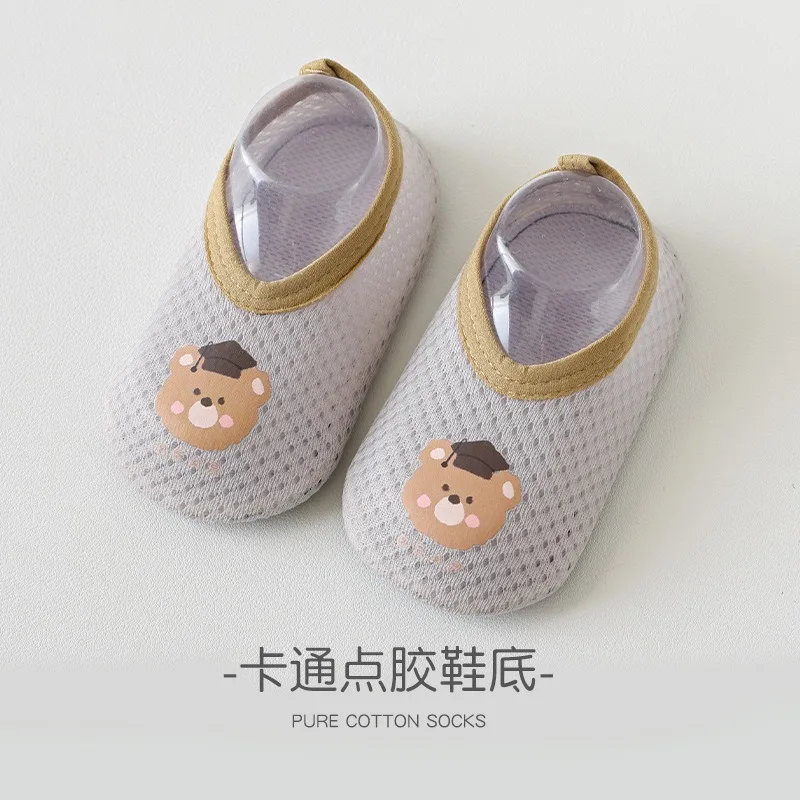 Zapatos antideslizantes de verano para bebés con dibujos - imagen 4