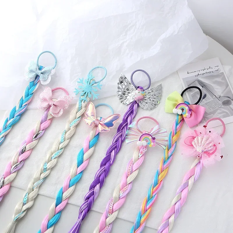 Peluca infantil arcoíris con trenzas de princesa y conchas - imagen 2
