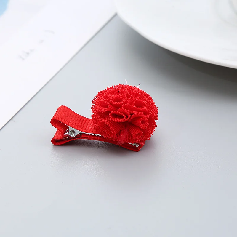 Bola de gasa roja para el pelo del bebé con horquilla textil - imagen 4