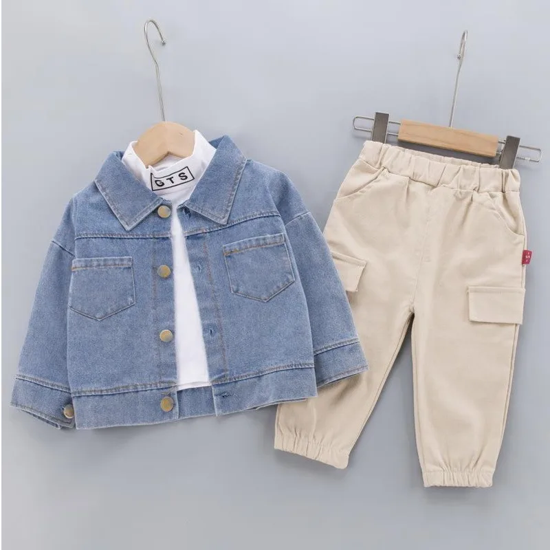 Conjunto infantil de otoño: chaqueta, camiseta y pantalones - imagen 5