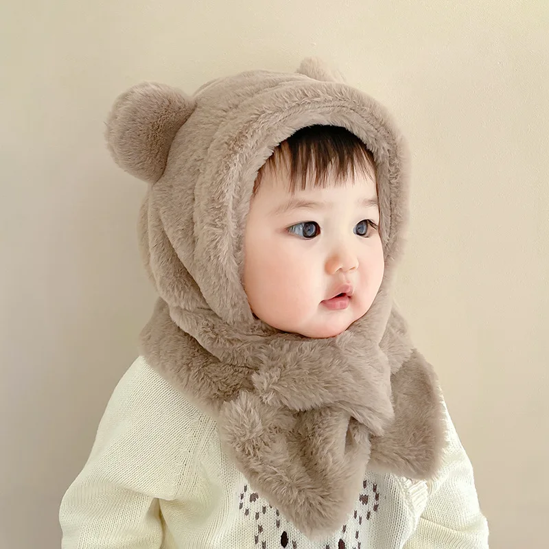 Gorro con bufanda a juego