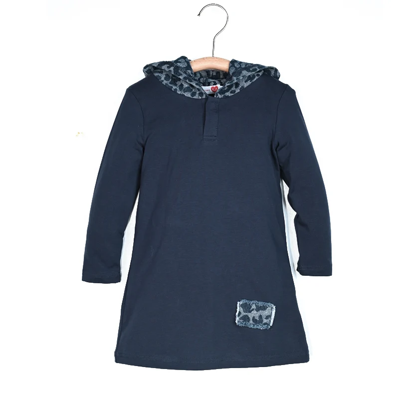 Conjunto mezclilla azul con estampado leopardo para niños - imagen 3
