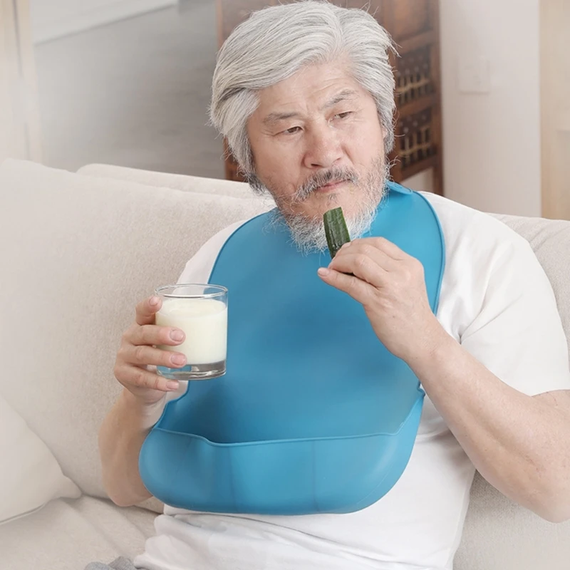 Babero de silicona impermeable para alimentación del adulto - imagen 3