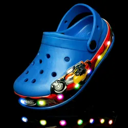 Sandalias infantiles LED antideslizantes de verano para niños