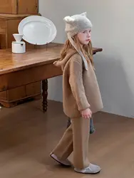 Conjunto de punto infantil – Sudadera con capucha y pantalón largo