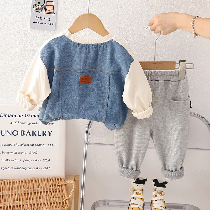 Conjunto infantil de punto para primavera y otoño - imagen 3