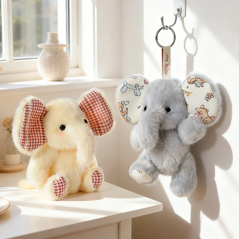 Colección de elefantes de peluche articulados