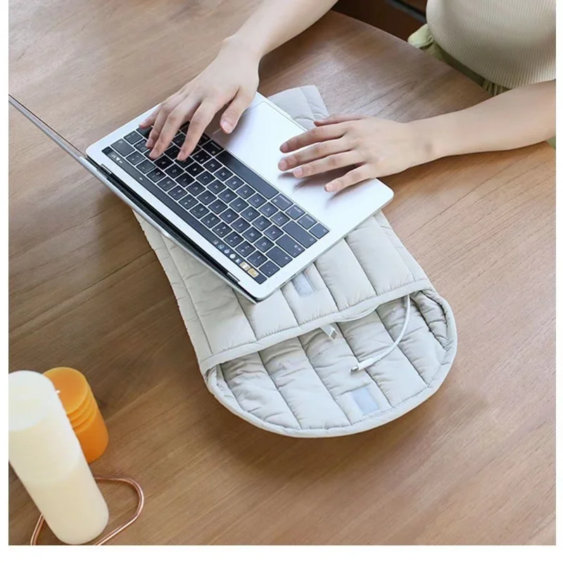 Cremallera y acolchado de la funda REAZOBI