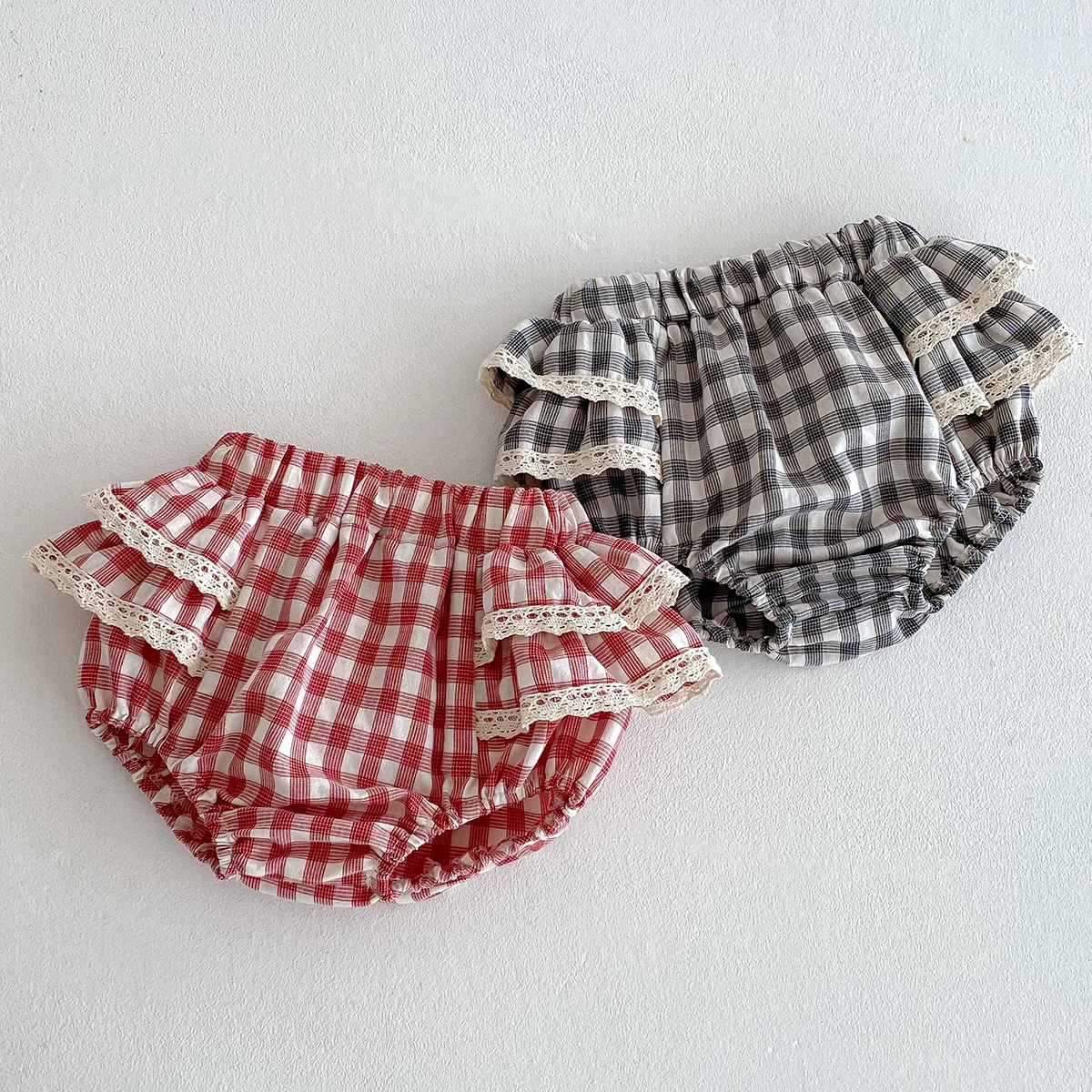 Falda tutú de encaje con volantes vista frontal