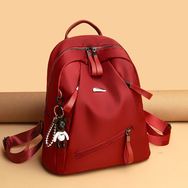 Mochila de viaje ligera en nailon con bandolera para mamá urbana - imagen 4