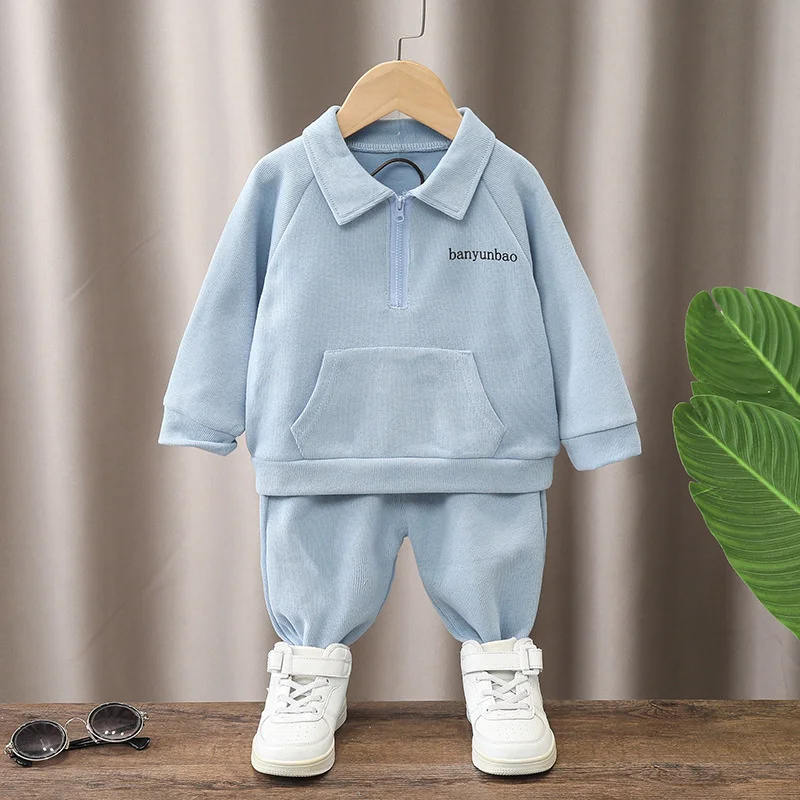 Conjunto infantil primavera otoño: camiseta y chándal niño - imagen 4