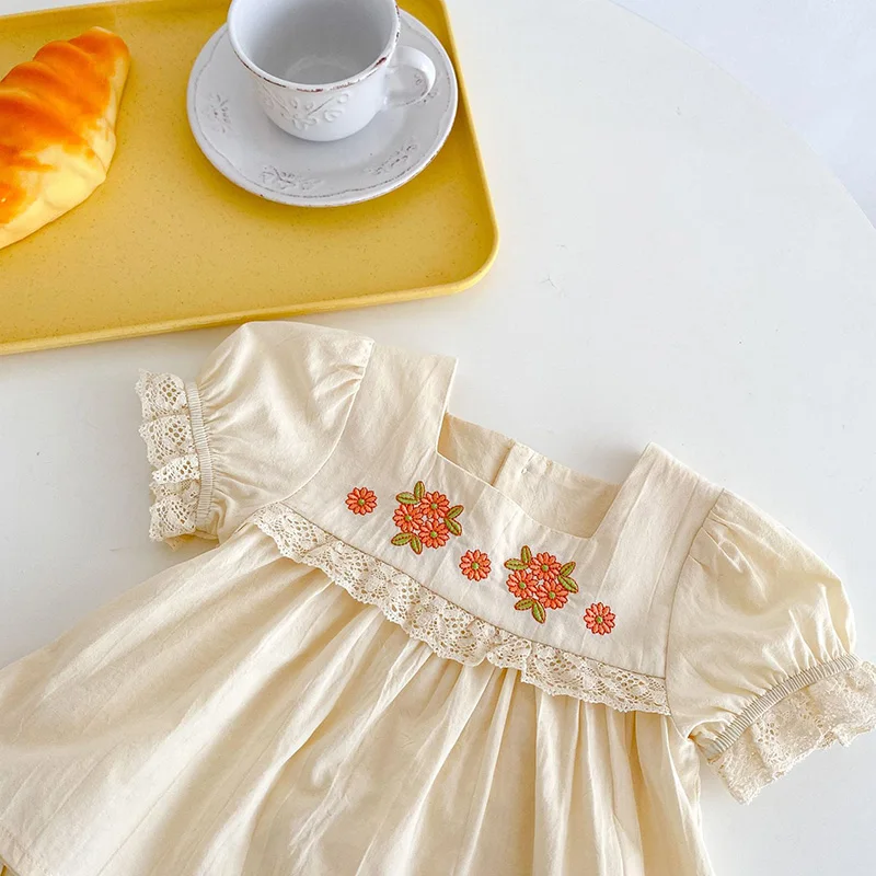 Conjunto verano niña MILANCEL: camiseta bordada y shorts - imagen 5