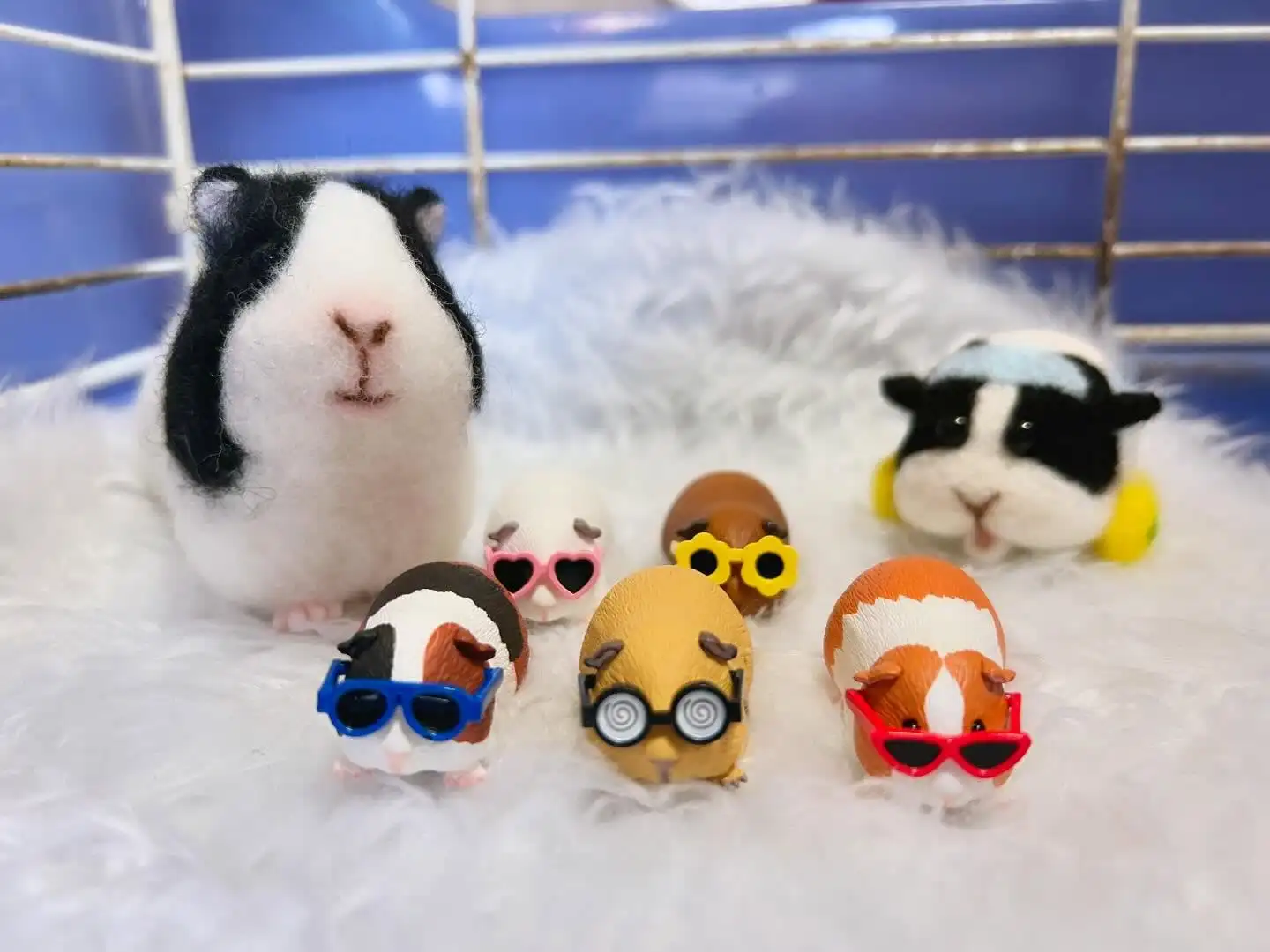 Figura de hámster gordito con gafas – Juguete de cápsula - imagen 5