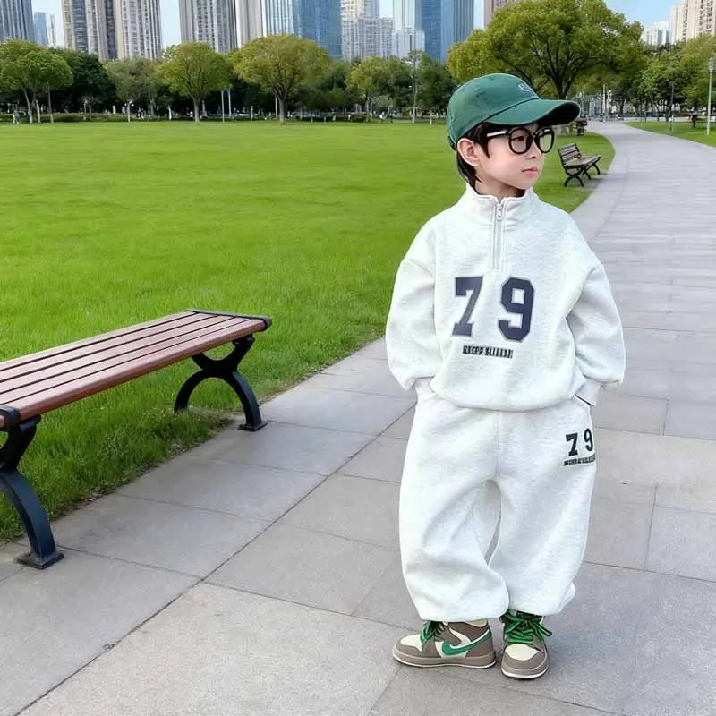 Chándal infantil con cremallera - Ideal para el otoño - imagen 3