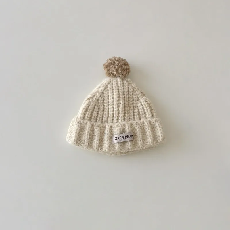 Gorro bebé INS de punto con puños suaves color sólido - imagen 5