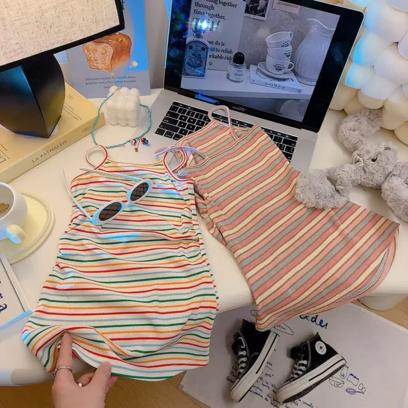 Vestido de verano niña con tirantes y falda larga a rayas arcoíris - imagen 4