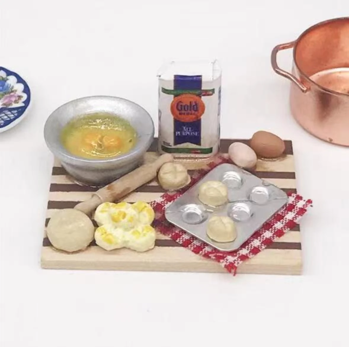 Set de repostería en miniatura para casa de muñecas a escala 1:12