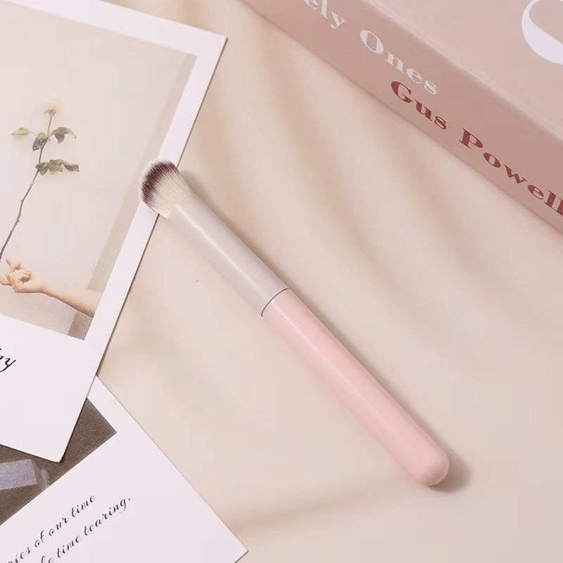 Brocha corrector suave multifunción para maquillaje y polvo - imagen 4