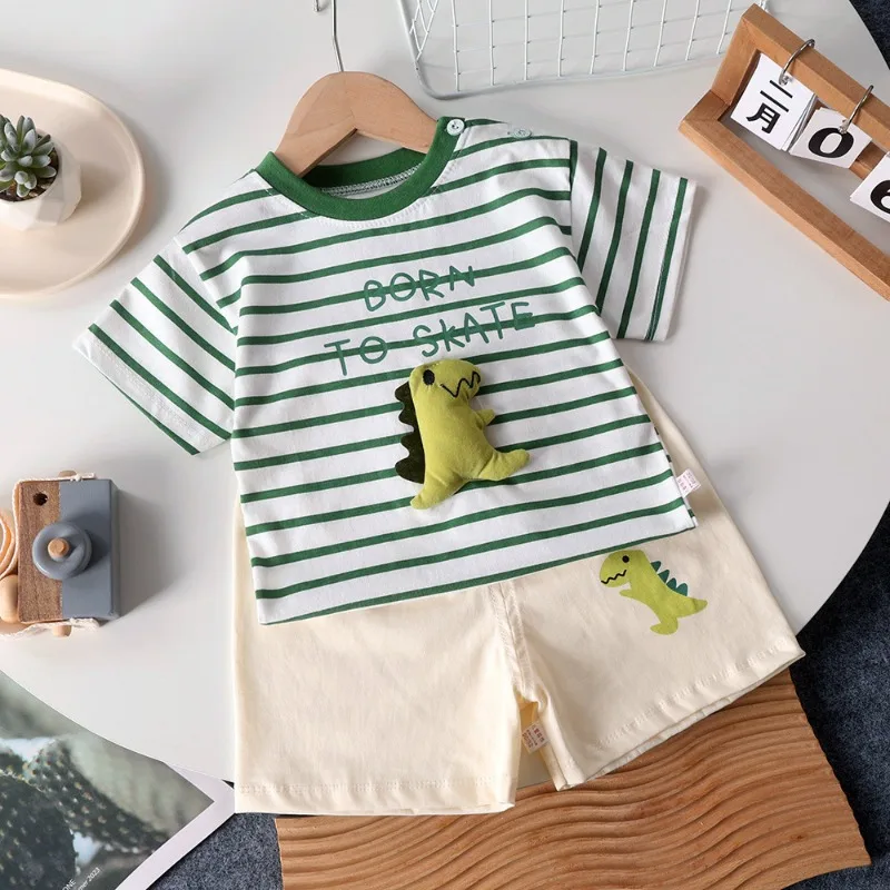 Conjunto niño estampado de algodón: camiseta y short a juego