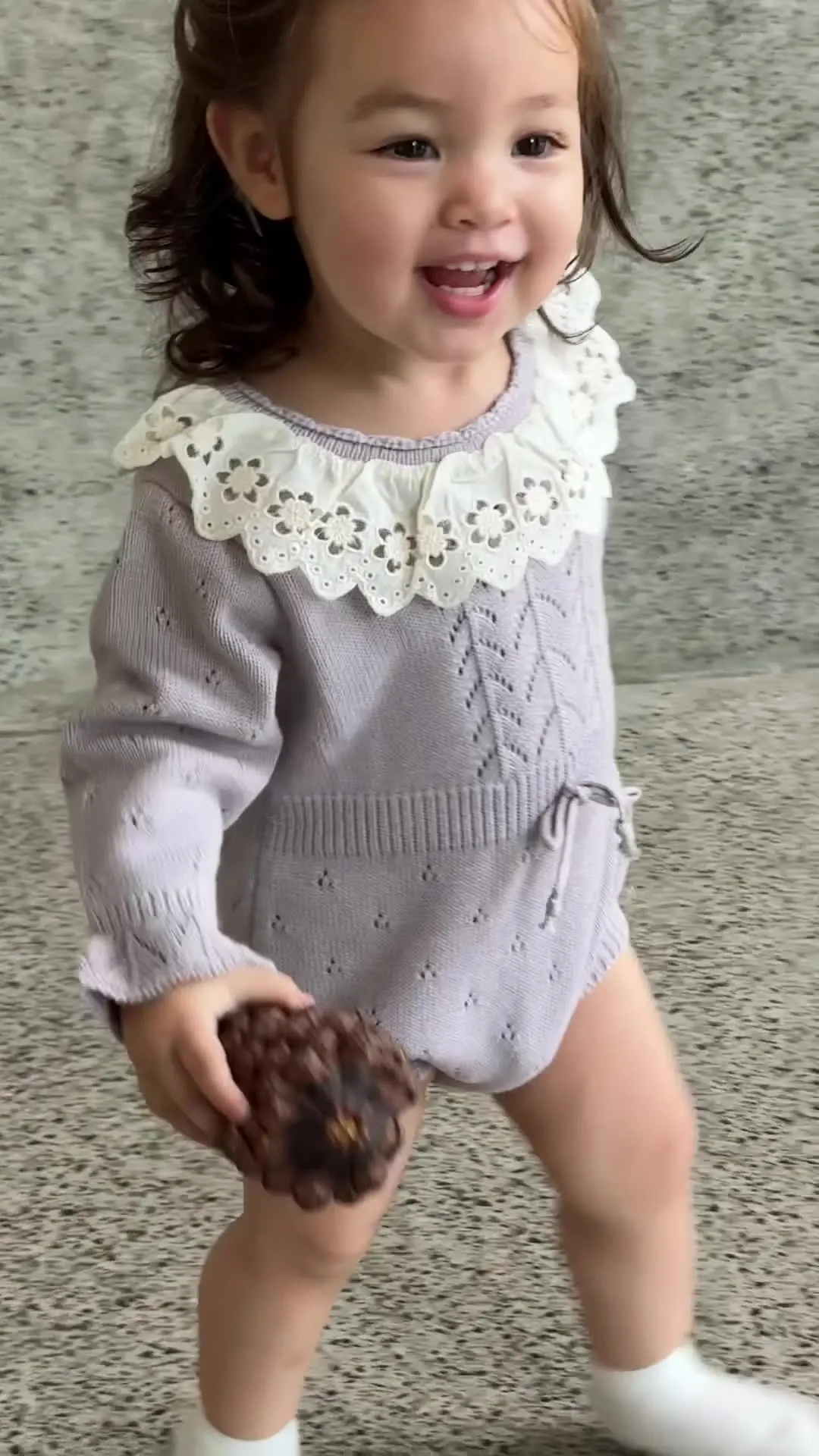Body de punto para niña con cuello encaje – Ropa otoño infantil - imagen 2