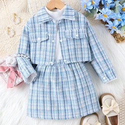 Conjunto de bebé con chaqueta a cuadros, top y falda