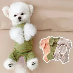 Pijama de rayas suave para perros y gatos, cómodo y cálido