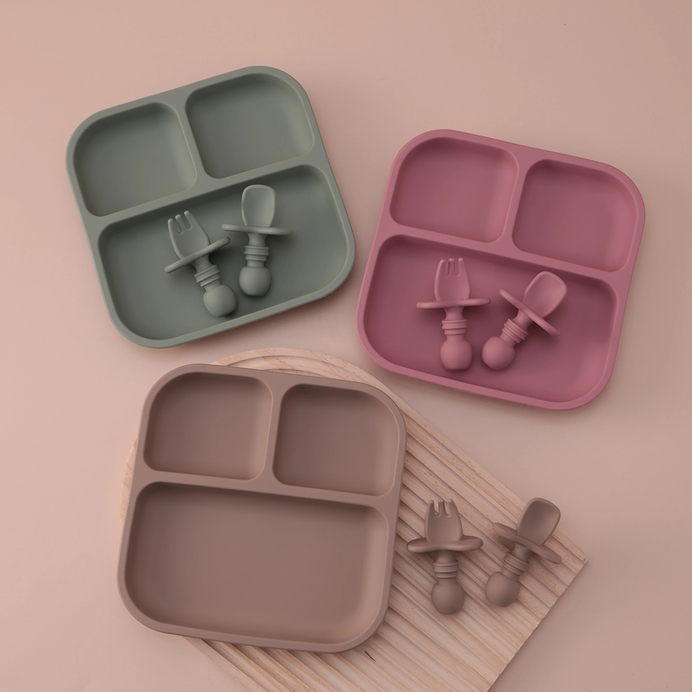 Platos de succión en silicona para bebés con cubiertos sin BPA - imagen 2