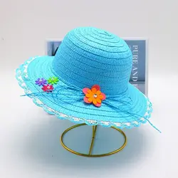 Sombrero de sol ala ancha en paja con flores, hecho a mano