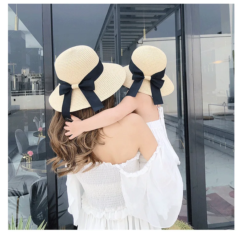 Sombrero de playa para madre y niña