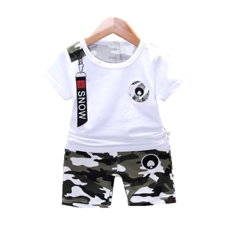 Conjunto verano niño con camiseta manga corta y pants casual