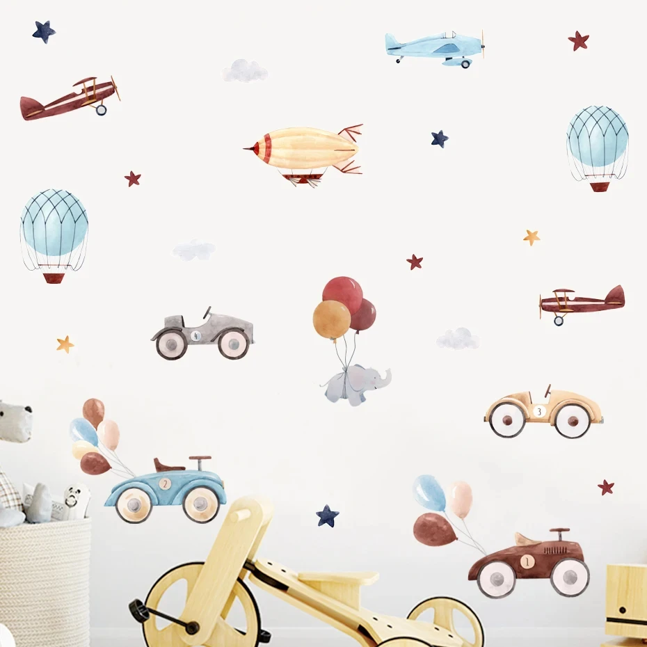 Detalle de globos y estrellas para decoración infantil