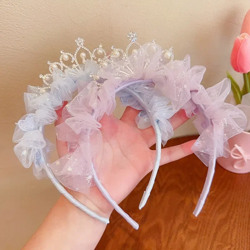 Diadema de princesa de encaje con pedrería y perlas para bebé - imagen 3