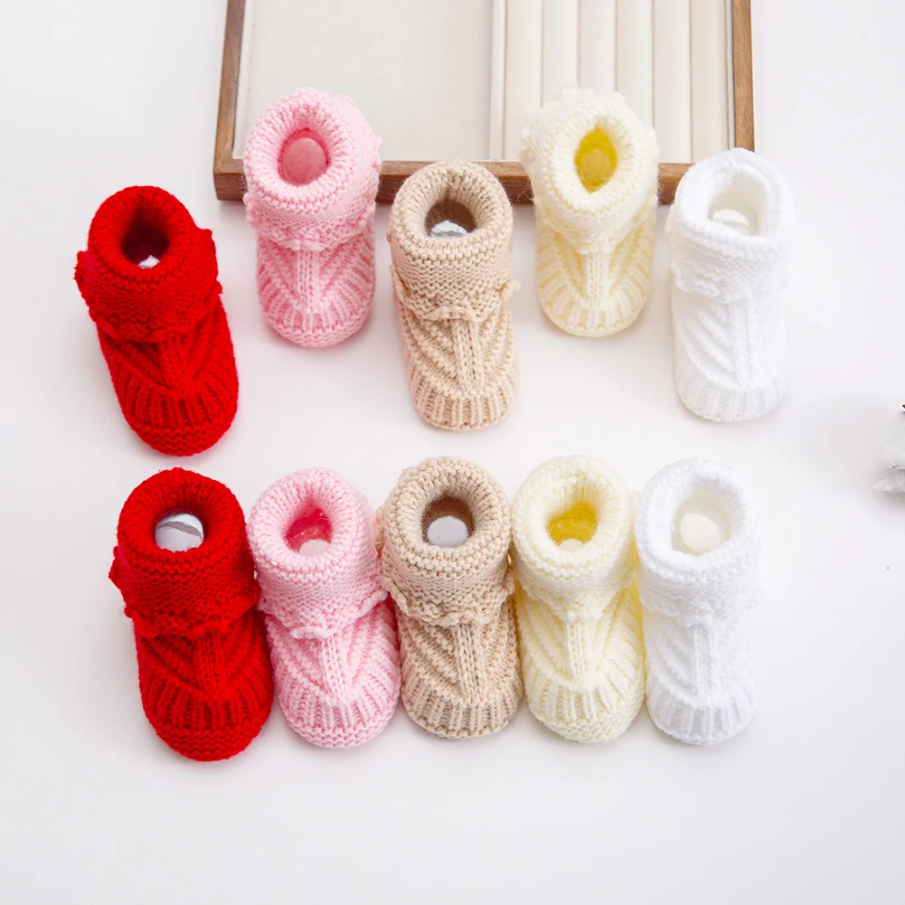 Bebé con calcetines Vintage lisos