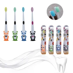 Cepillo infantil de cerdas suaves con panda – Higiene bucal para bebé