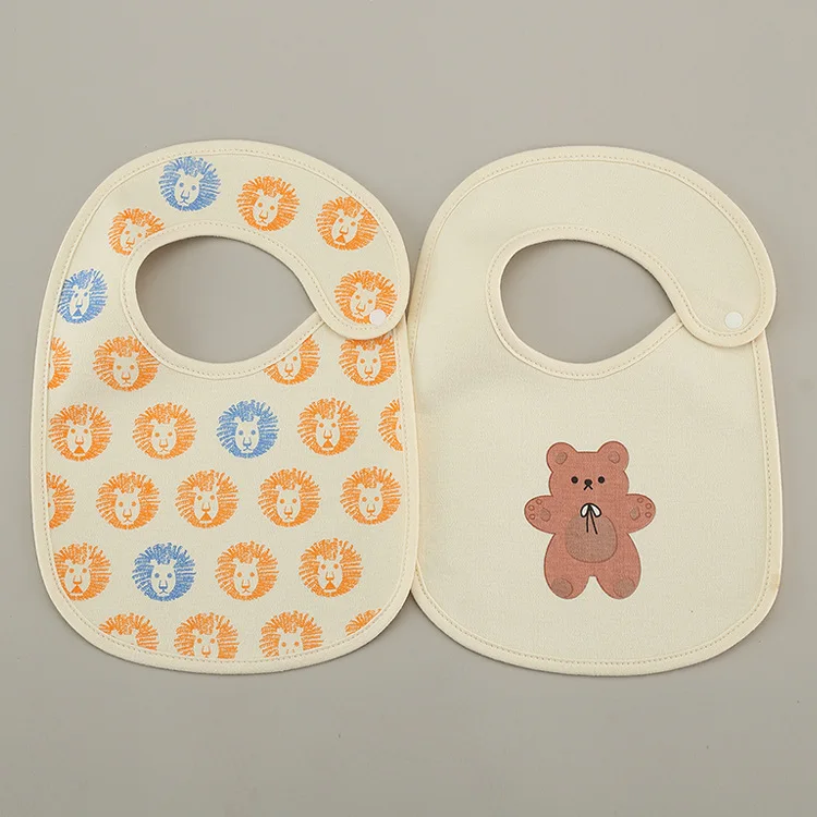 Baberos con estampados infantiles divertidos