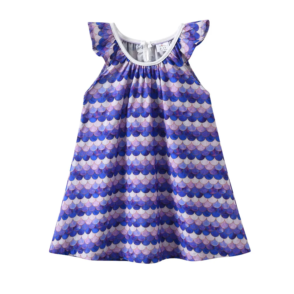 Estilo casual a rayas para niña