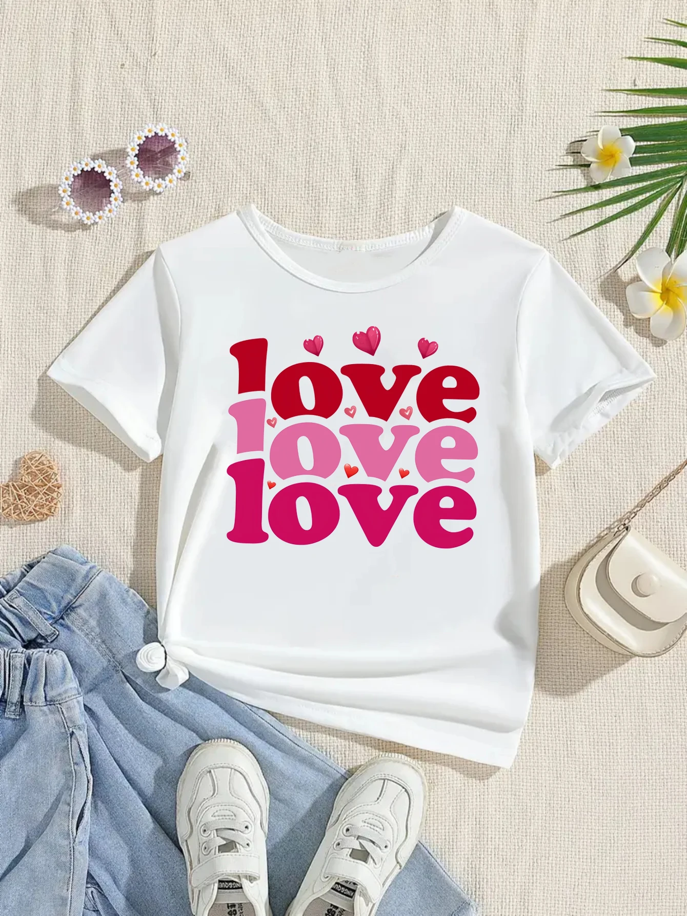 Camiseta manga corta para niña – Estampado de corazón rojo - imagen 2