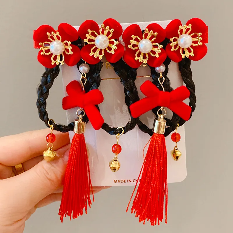 Diadema de borlas para niña – Tocado festivo tradicional - imagen 4