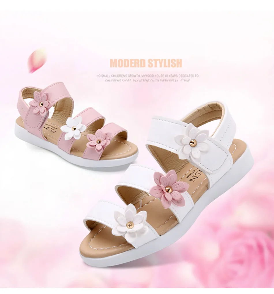 Sandalias en color rosa para niñas