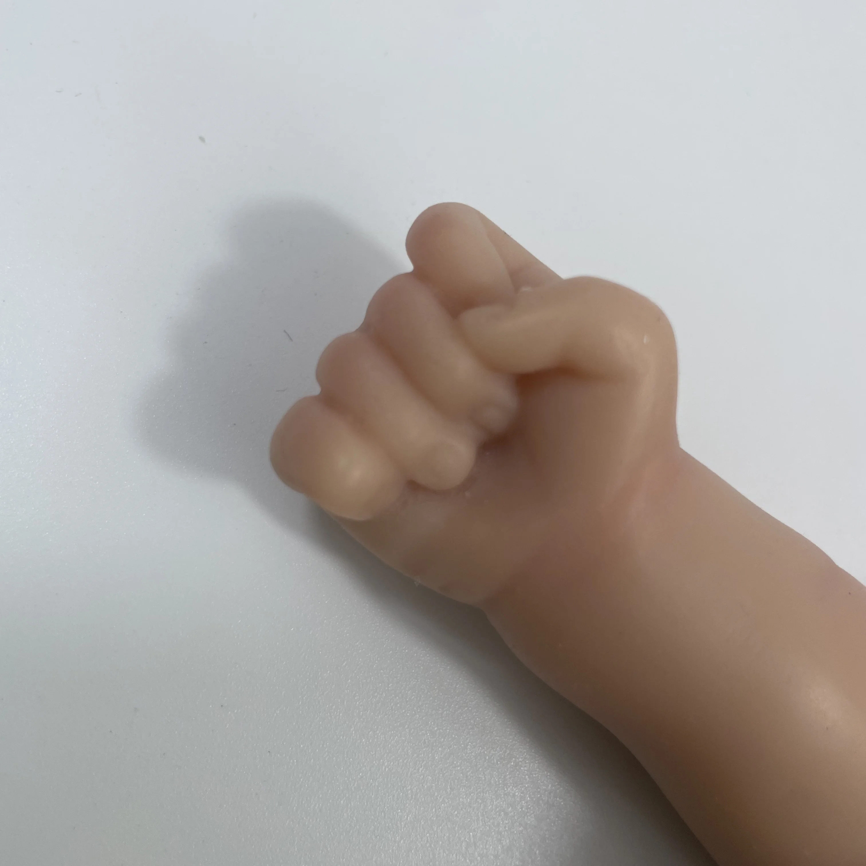 Muñeca reborn de silicona Bettie Girl: tacto suave flexible - imagen 2
