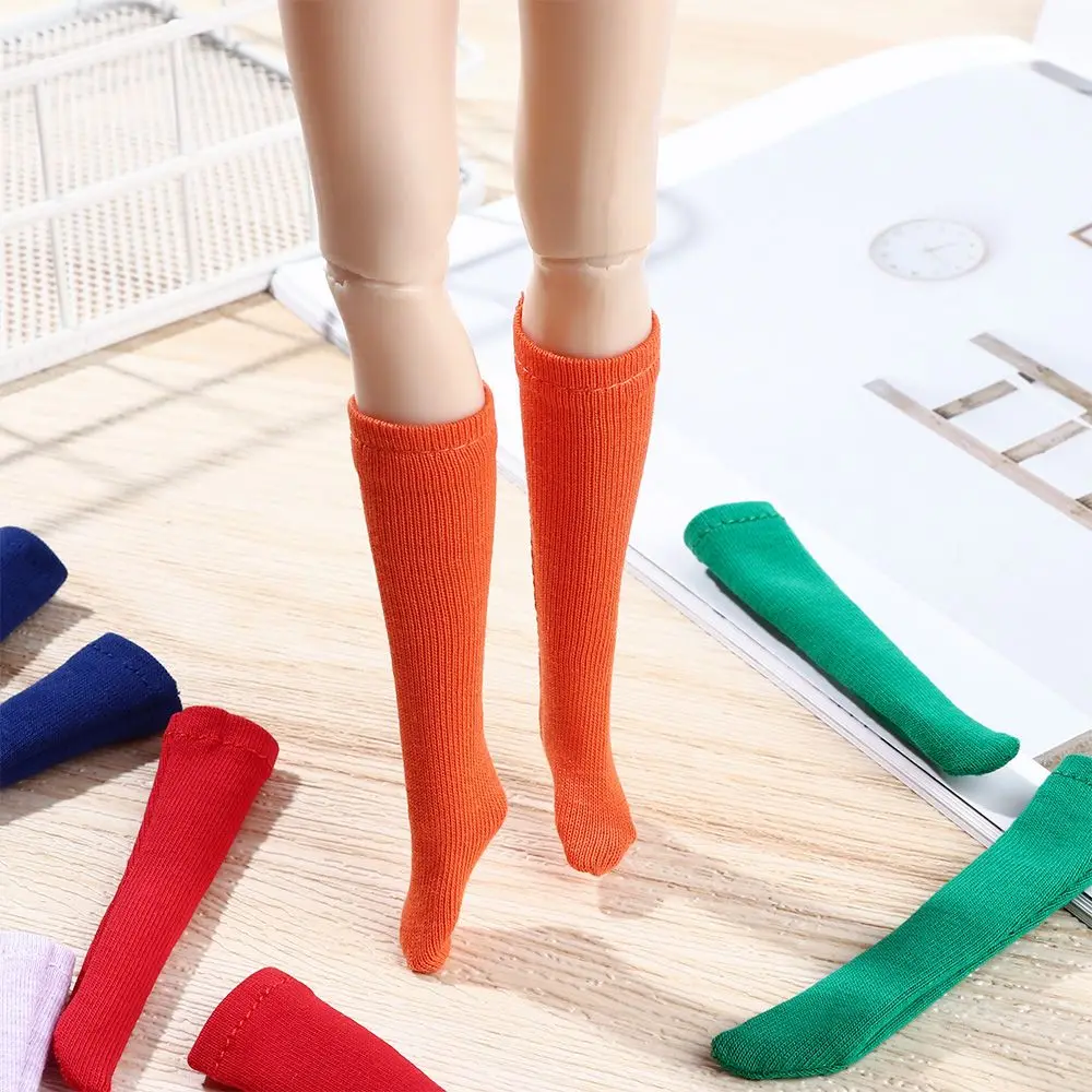 Calcetines BJD color caramelo en contexto