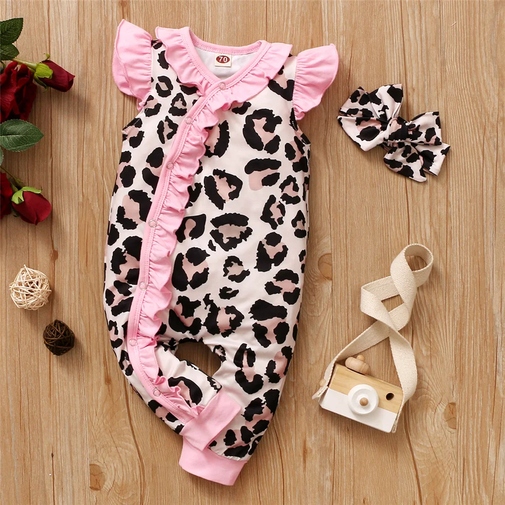 Pelete frontal con estampado de leopardo